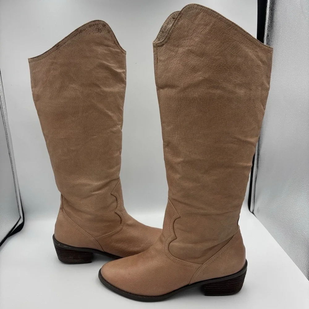 Naughty Monkey Knee-High Tall Boots Women's 6 Light Tan Leather NMW1267251 EUC